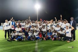 湖人现任中锋海斯：何止速度快得不像中锋，篮板也不像中锋！